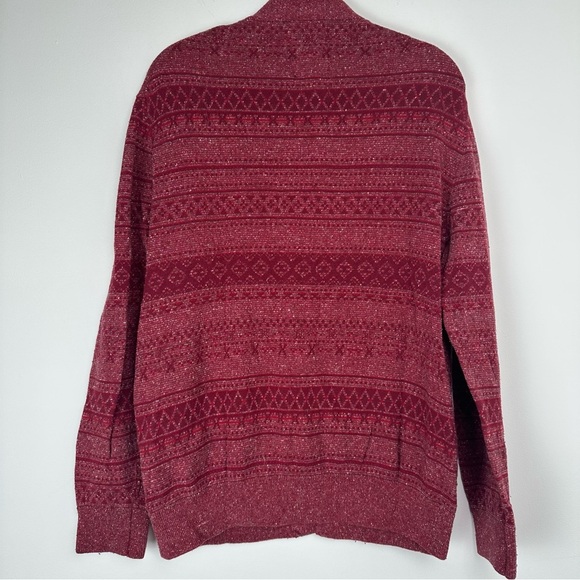 On The Byas Men’s Cardigan Size Medium Red Geometric Striped Grandpa Office - Picture 2 of 7